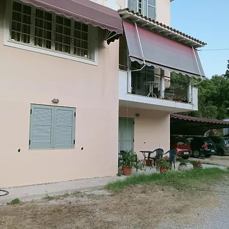 Spiros House Λυγιά